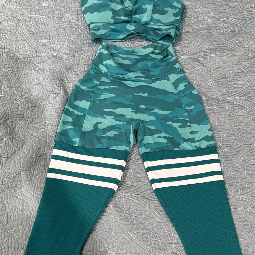Bombshell sportswear Camo  Set
